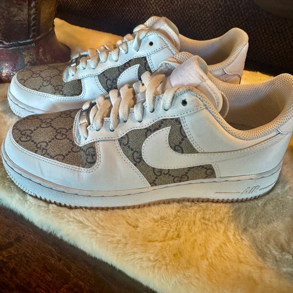 ✨NIKE - GUCCI - SHOES - CUSTOM✨
Only wore a few times. Like NEW. 
Size 10